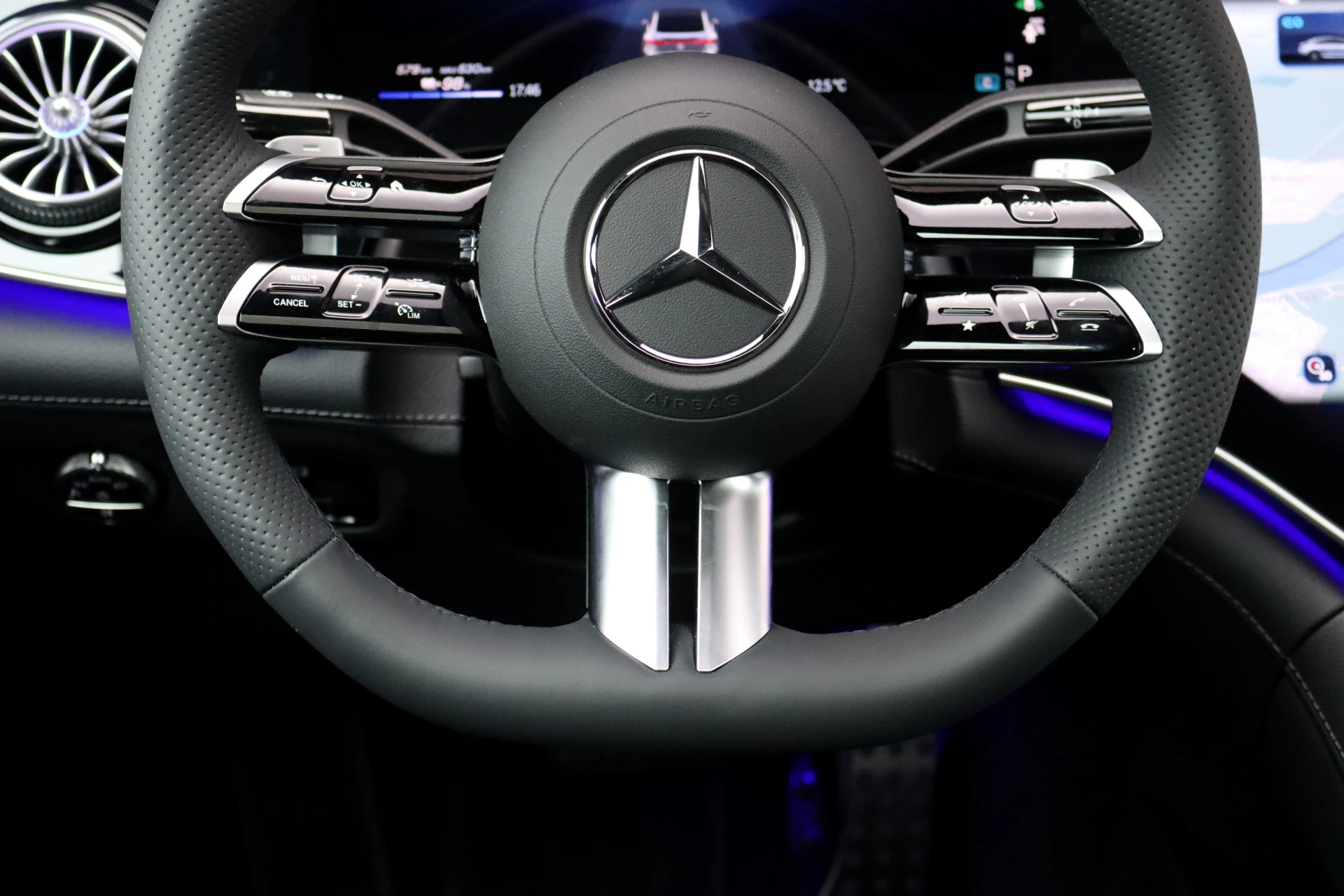 Hoofdafbeelding Mercedes-Benz EQE