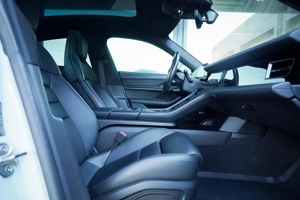 Hoofdafbeelding Porsche Taycan