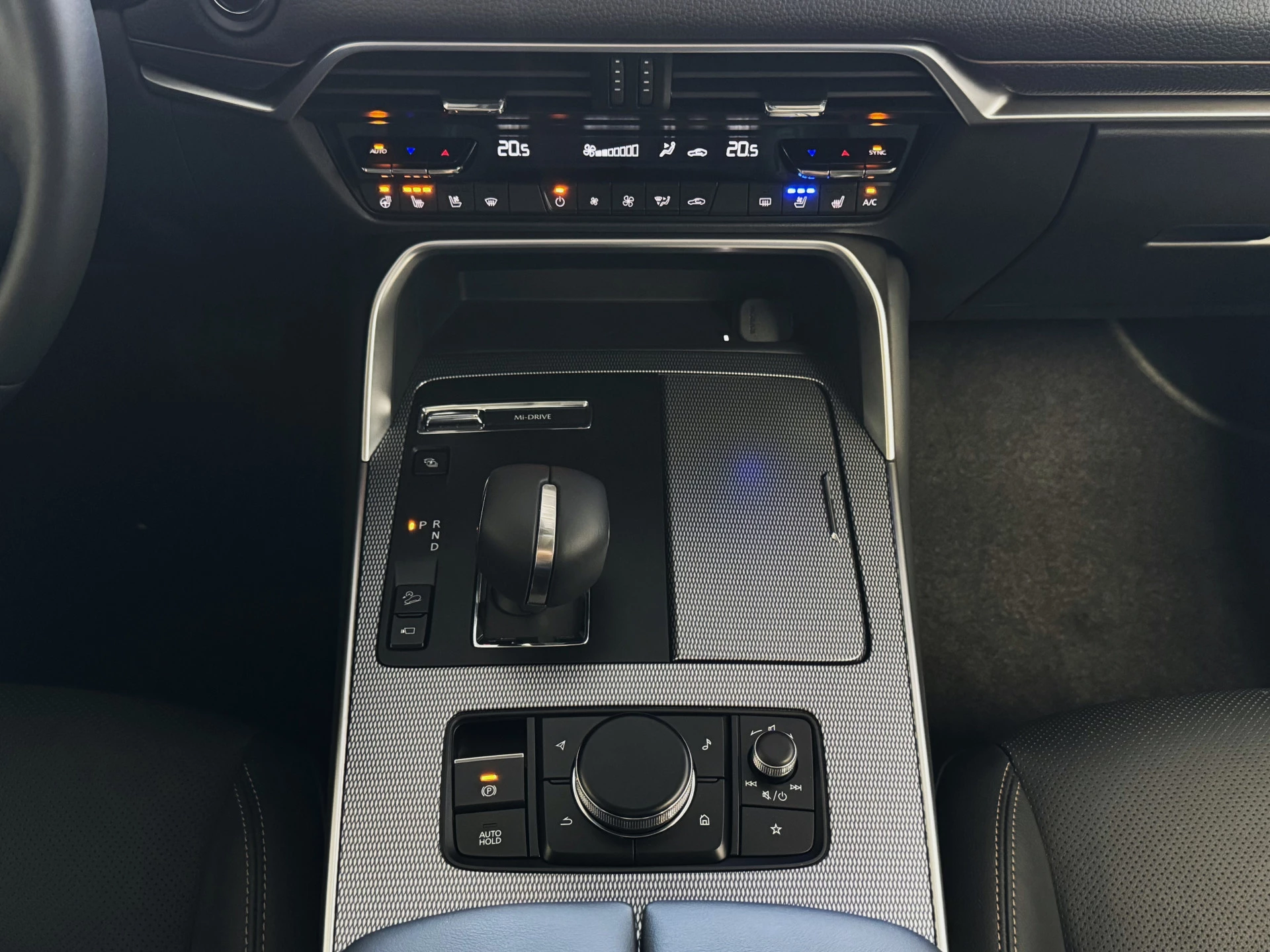 Hoofdafbeelding Mazda CX-60