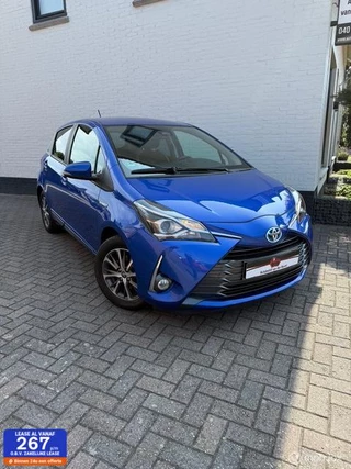 Hoofdafbeelding Toyota Yaris Toyota Yaris Hybrid 1.5 VVT-i 20th Edition