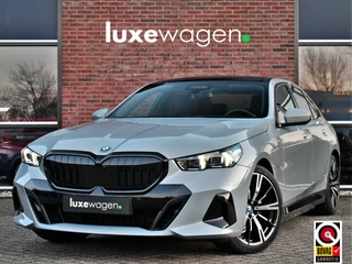 BMW 5 Serie 530e M-Sport Pano ACC 360 H/K Stoel-vent Brooklyngrau