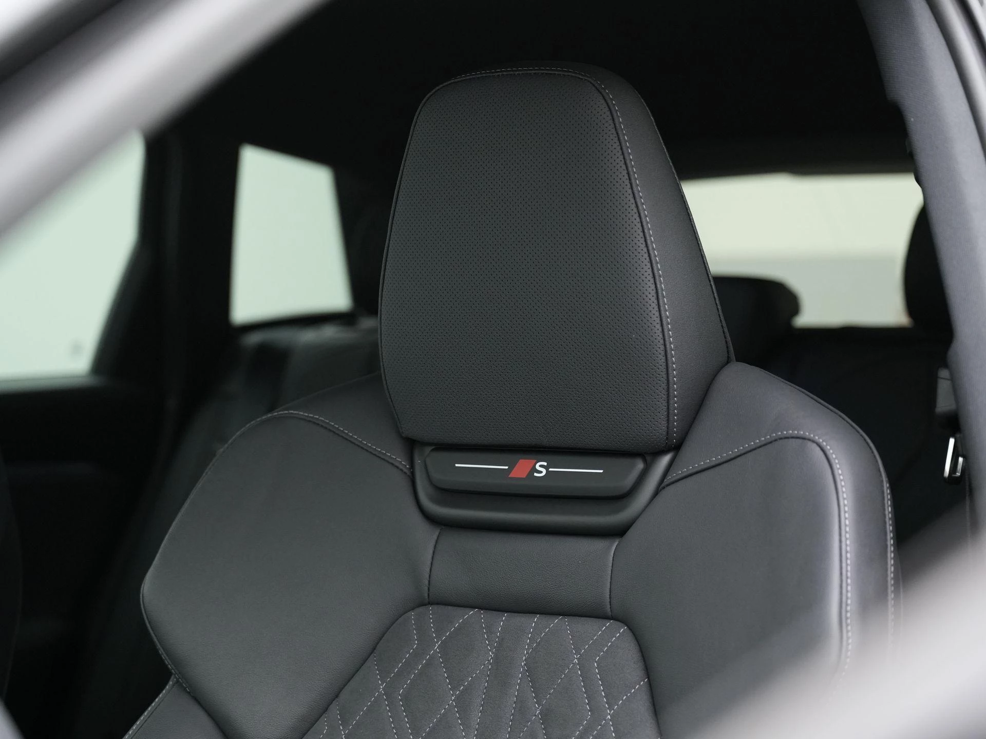 Hoofdafbeelding Audi SQ6 e-tron