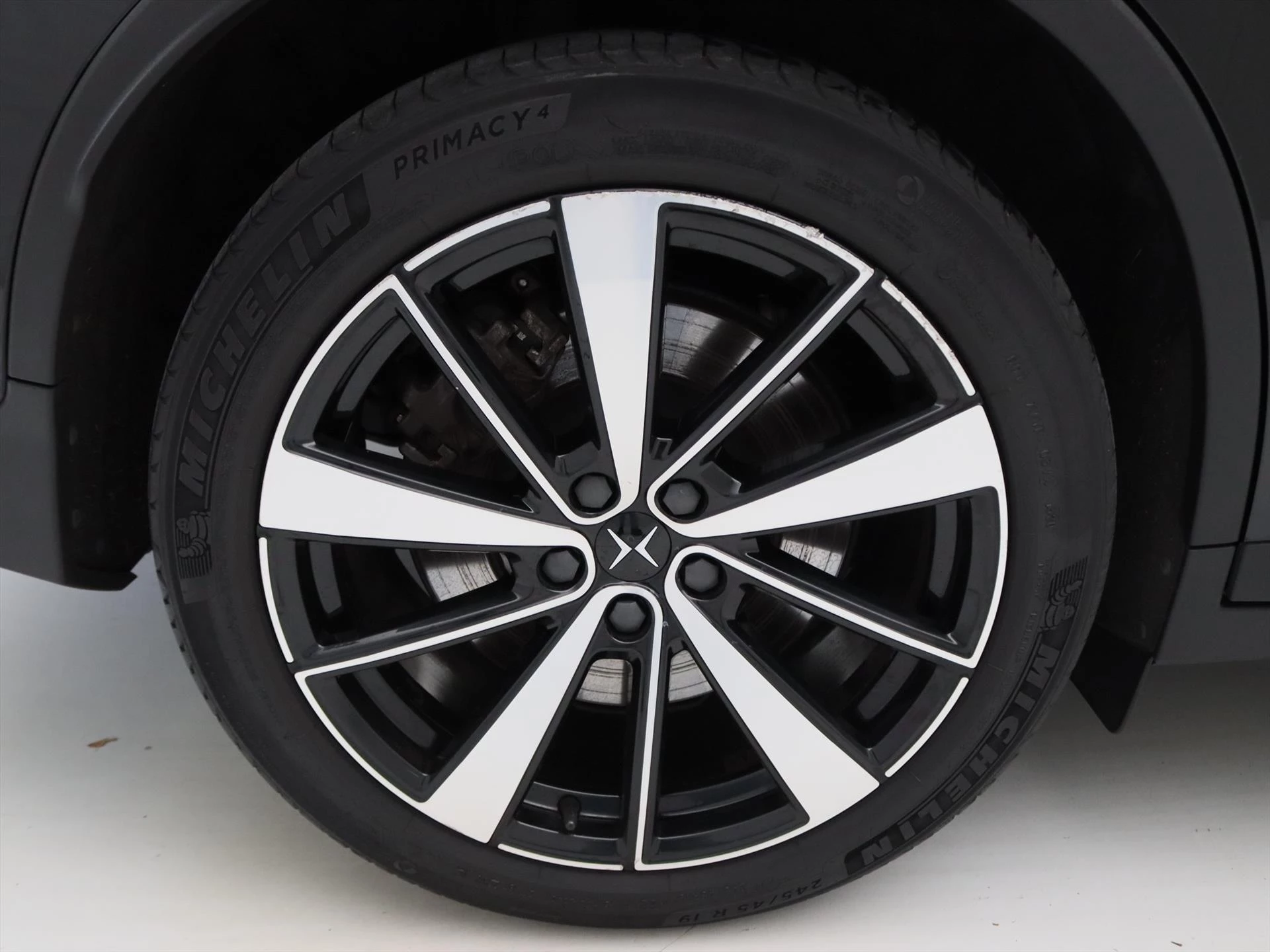 Hoofdafbeelding Polestar 2