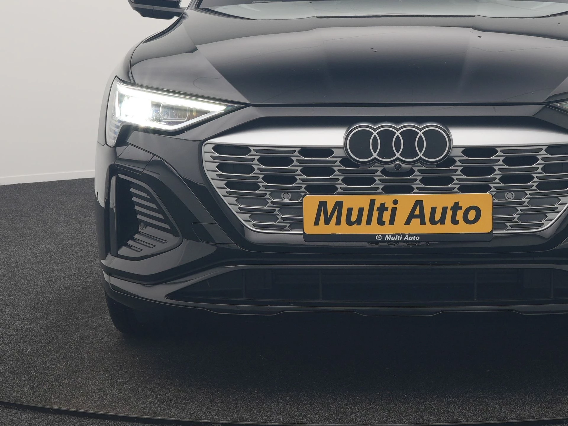 Hoofdafbeelding Audi Q8 e-tron