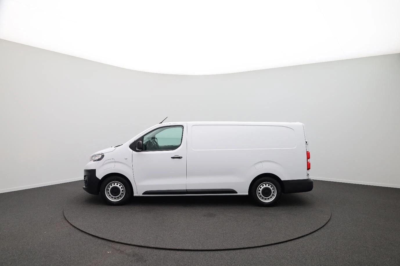 Hoofdafbeelding Peugeot e-Expert