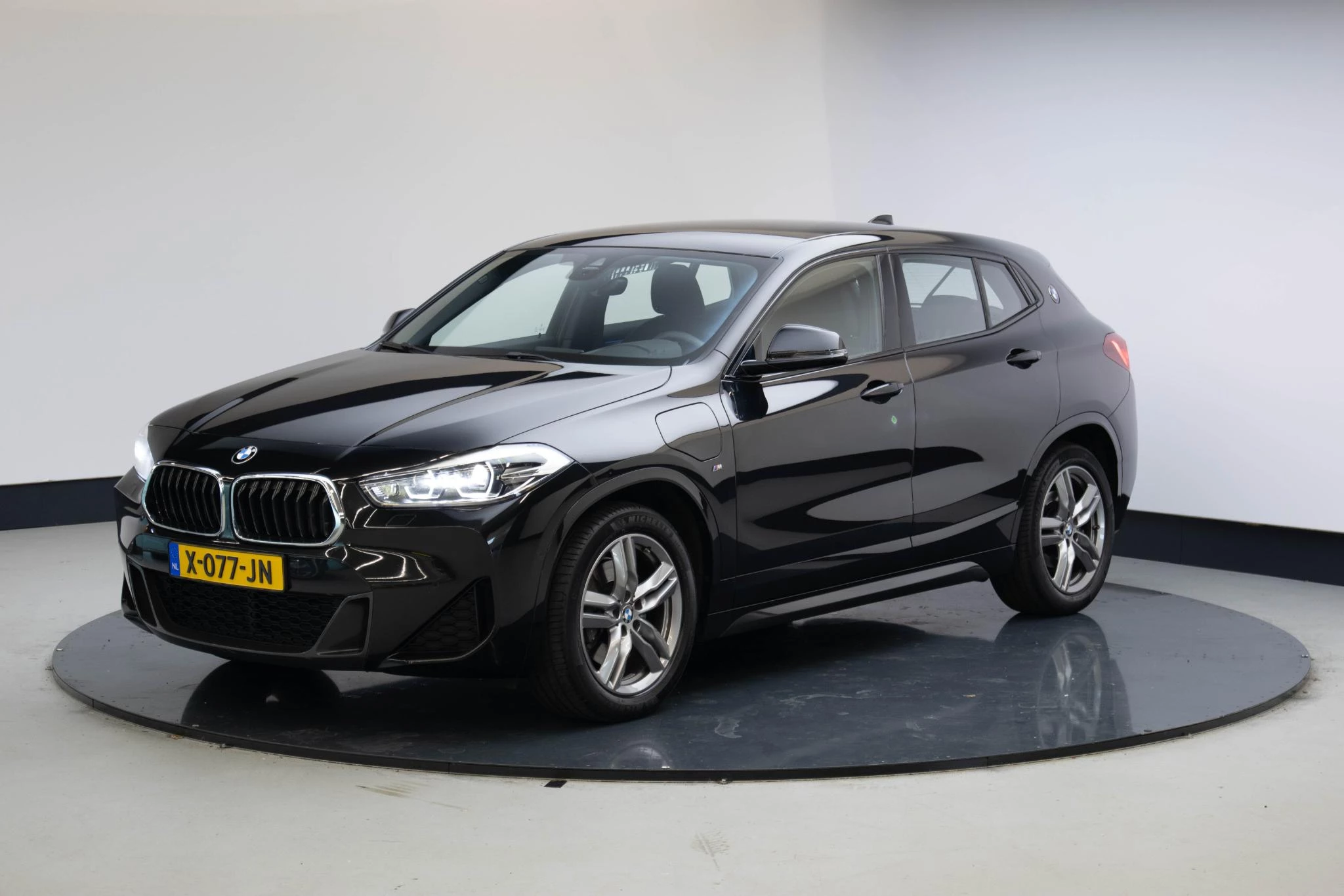 Hoofdafbeelding BMW X2