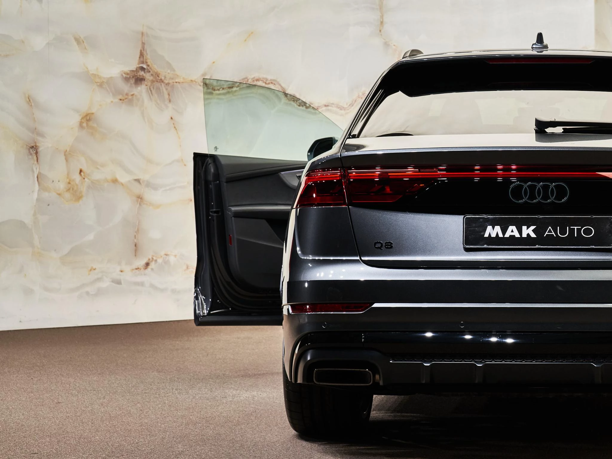 Hoofdafbeelding Audi Q8