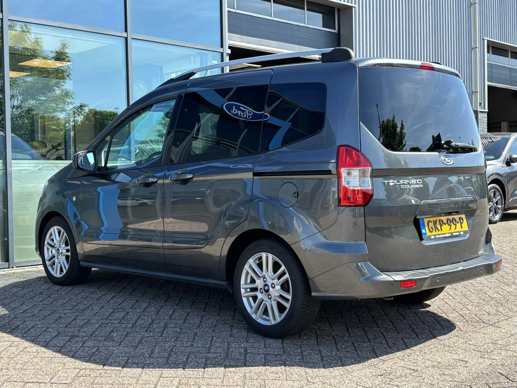 Hoofdafbeelding Ford Tourneo Courier