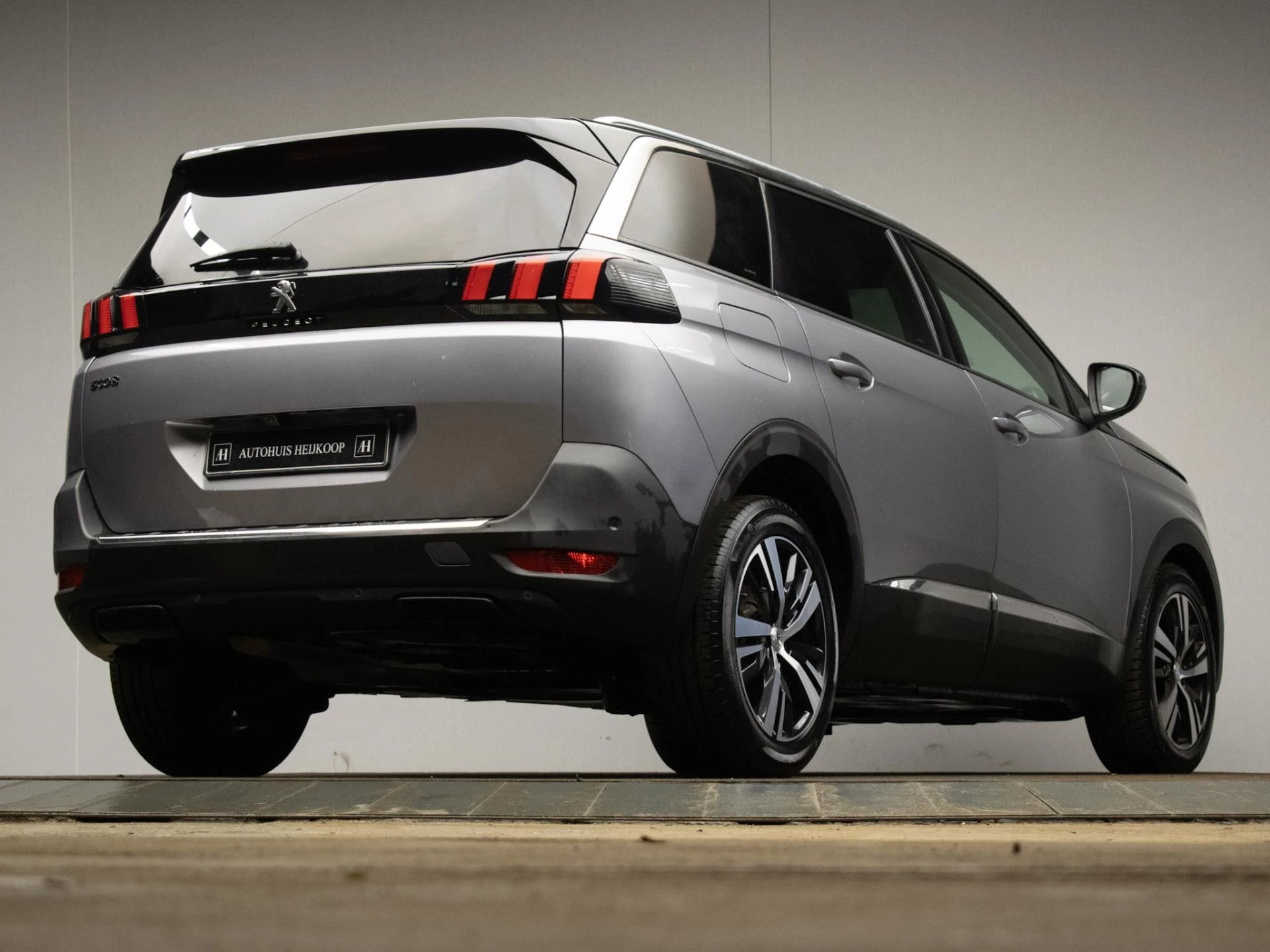 Hoofdafbeelding Peugeot 5008