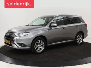 Mitsubishi Outlander 2.4 PHEV Pure | Carplay | Trekhaak |  Leder/Alcantara | Keyless | Camera | Climate control | Cruise control