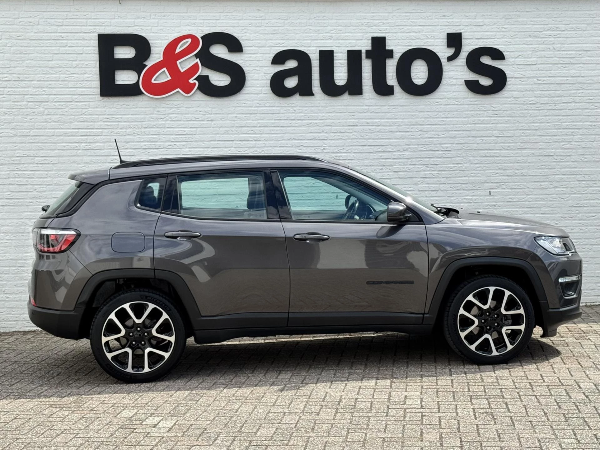 Hoofdafbeelding Jeep Compass