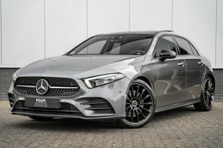 Hoofdafbeelding Mercedes-Benz A-Klasse Mercedes A-klasse 250 AMG Line |Pano|Leer|Burmester|Night