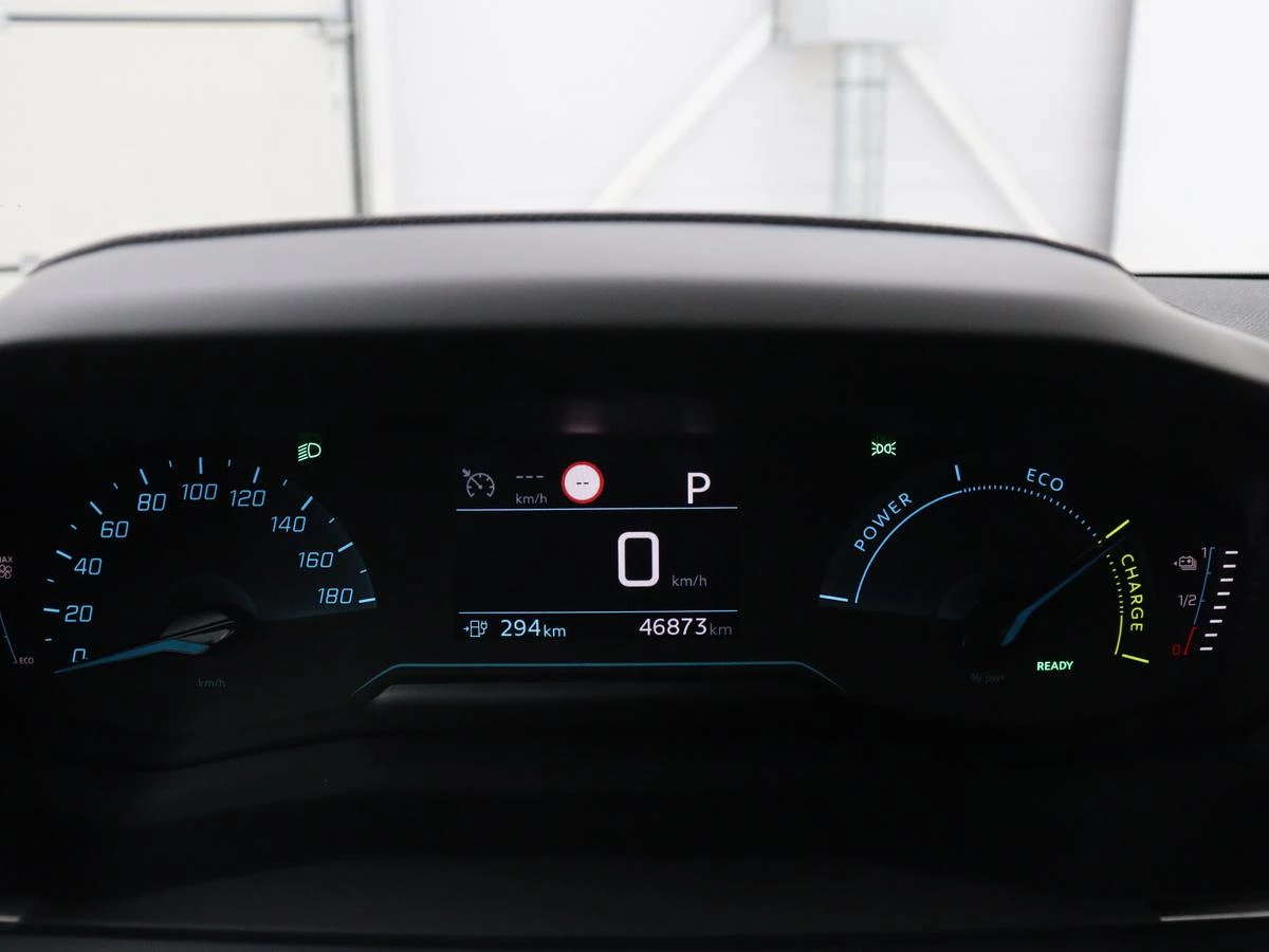 Hoofdafbeelding Peugeot e-208