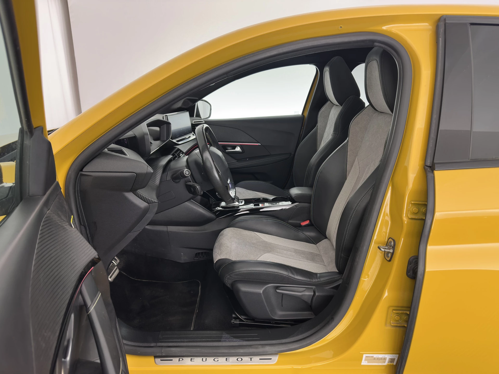 Hoofdafbeelding Peugeot e-208