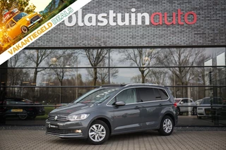 Volkswagen Touran 1.5 TSI Highline 7p , Pano dak, Trekhaak, Adap. cruise,