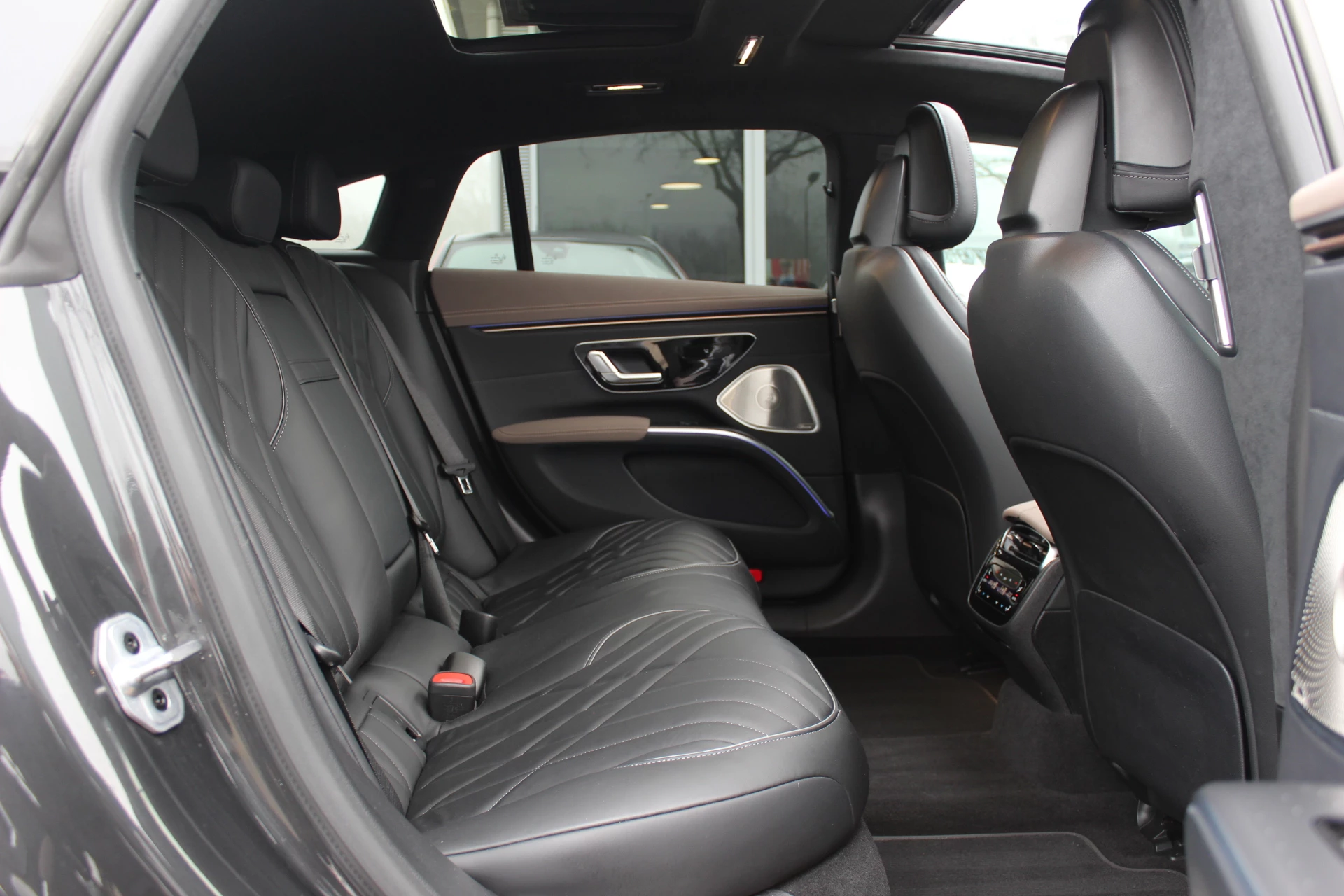 Hoofdafbeelding Mercedes-Benz EQS