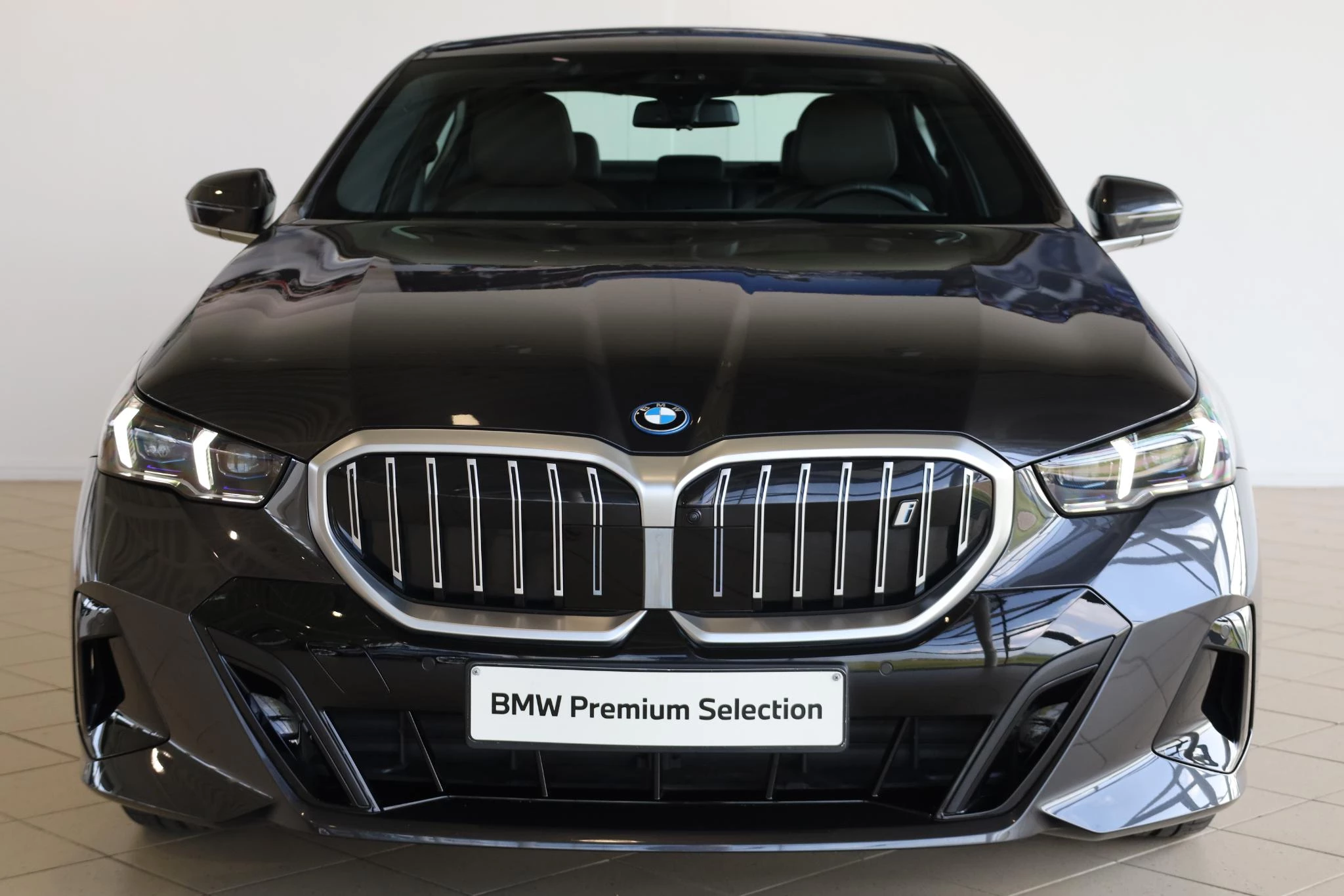 Hoofdafbeelding BMW i5