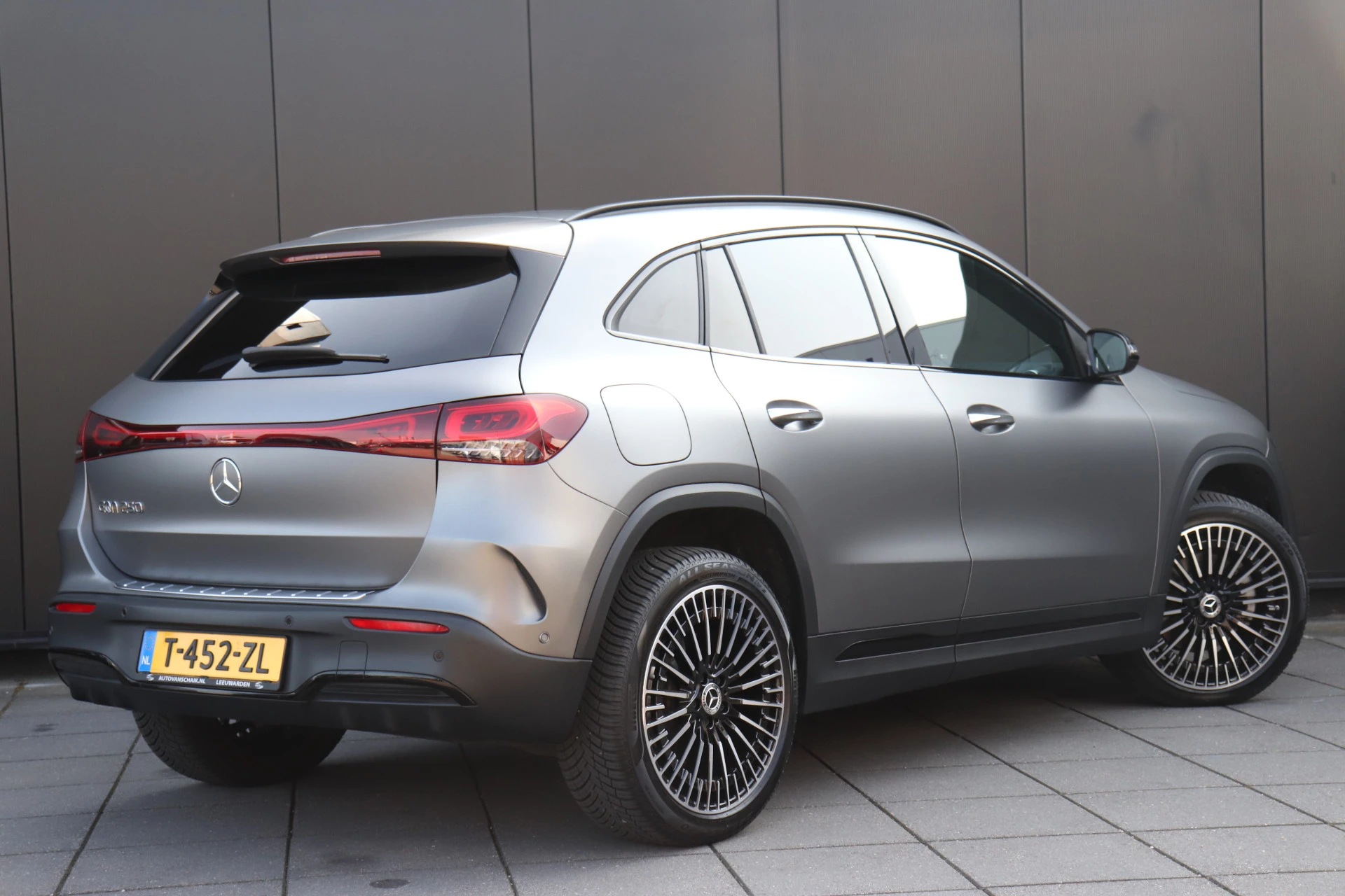 Hoofdafbeelding Mercedes-Benz EQA