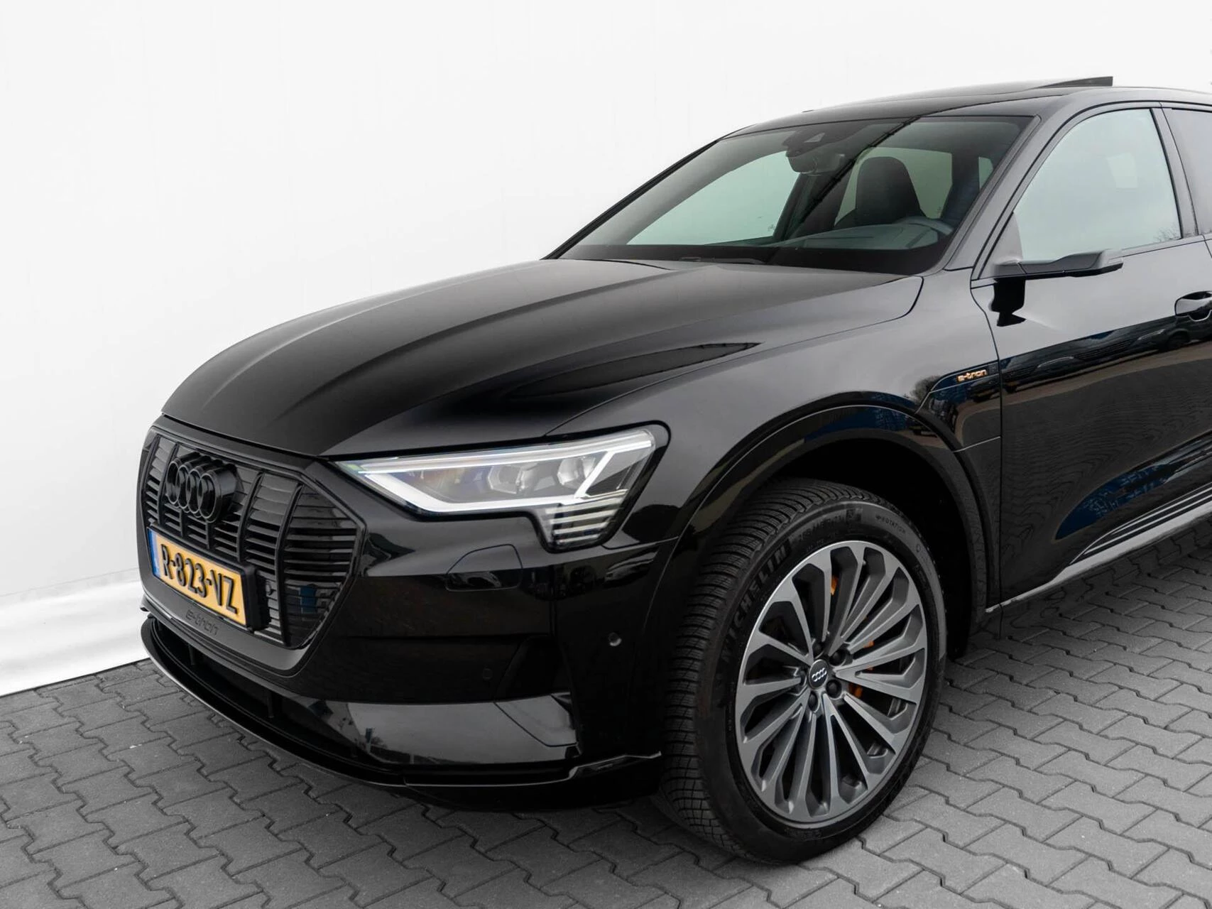 Hoofdafbeelding Audi e-tron