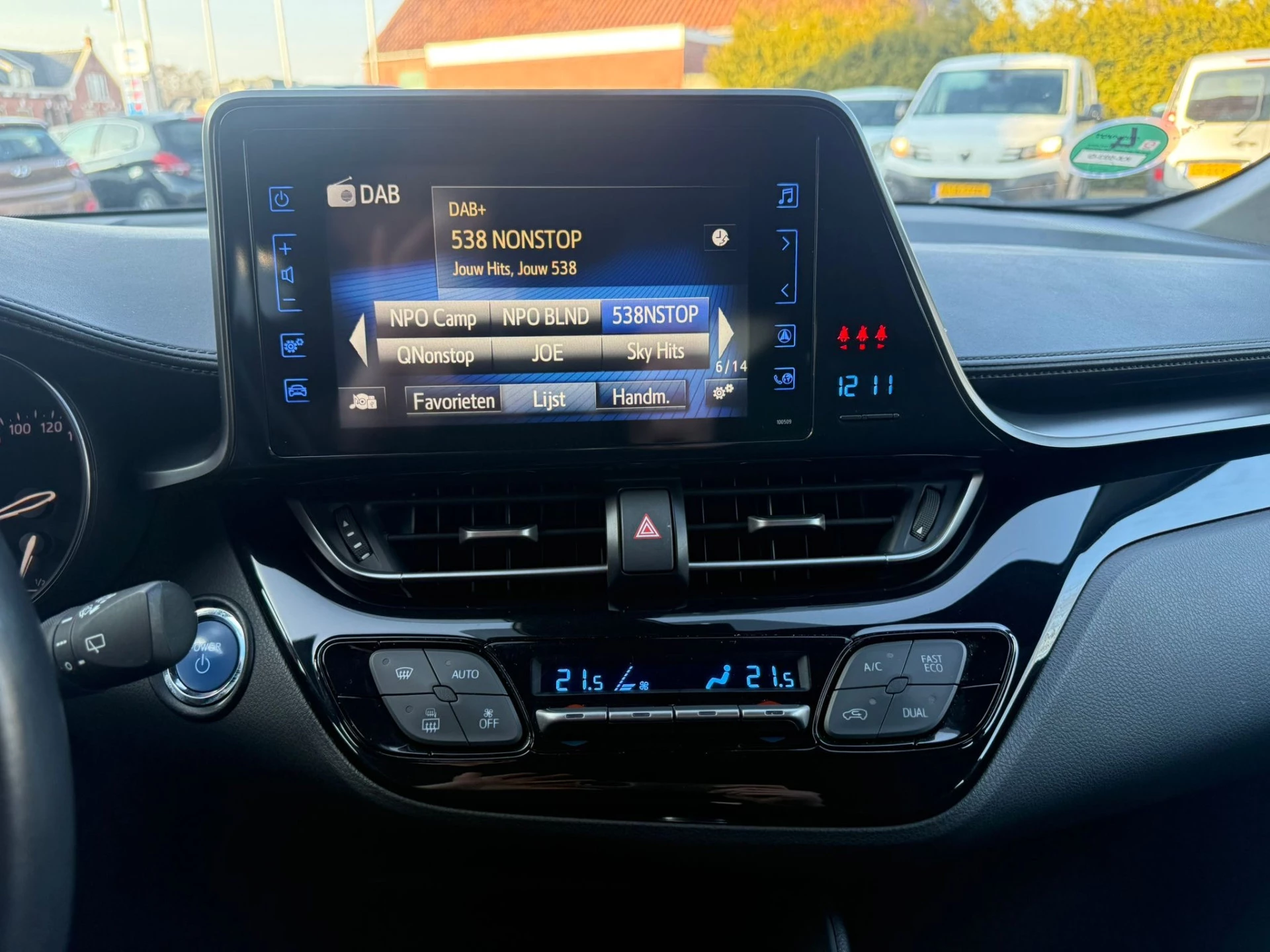 Hoofdafbeelding Toyota C-HR