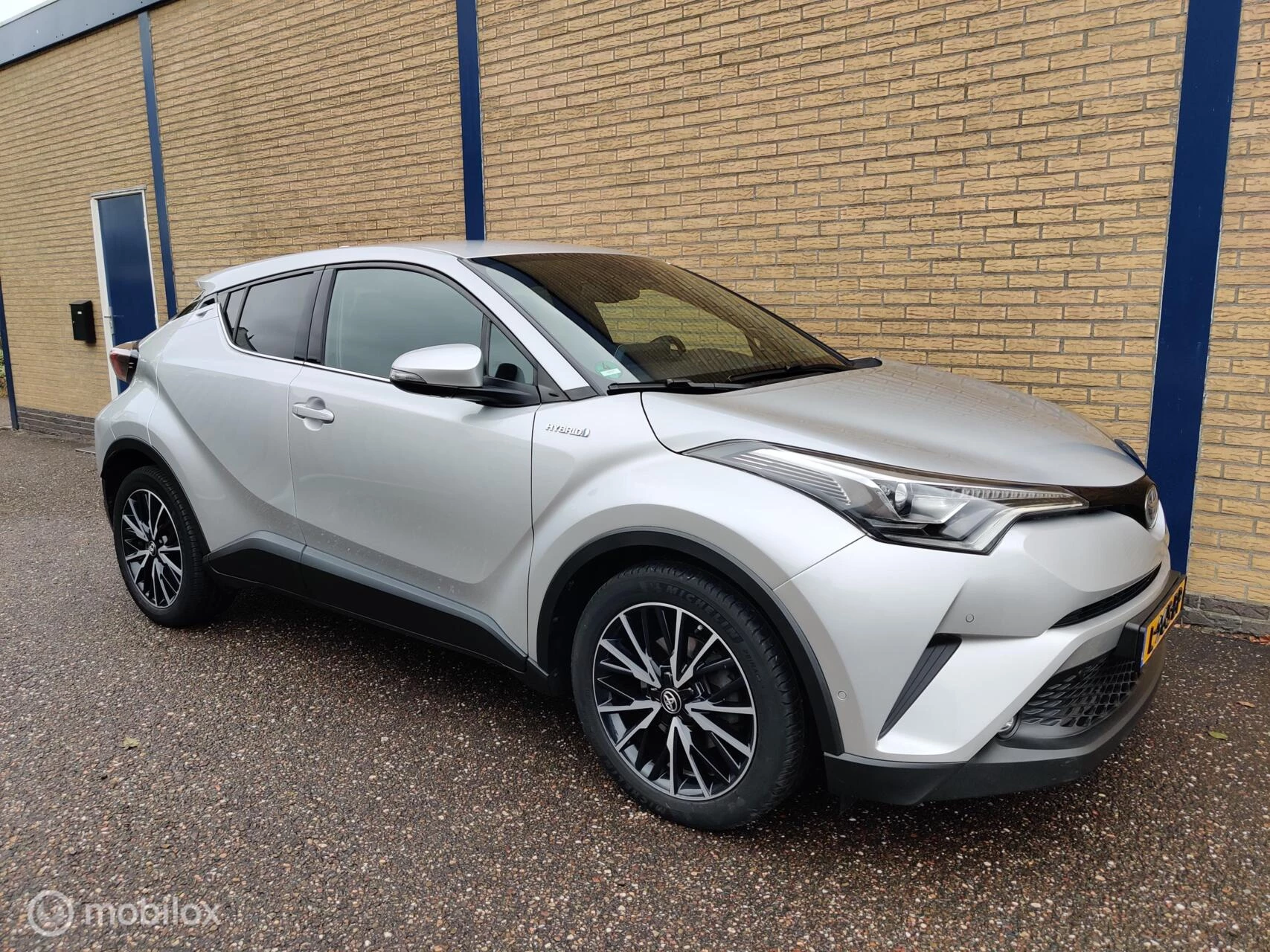 Hoofdafbeelding Toyota C-HR