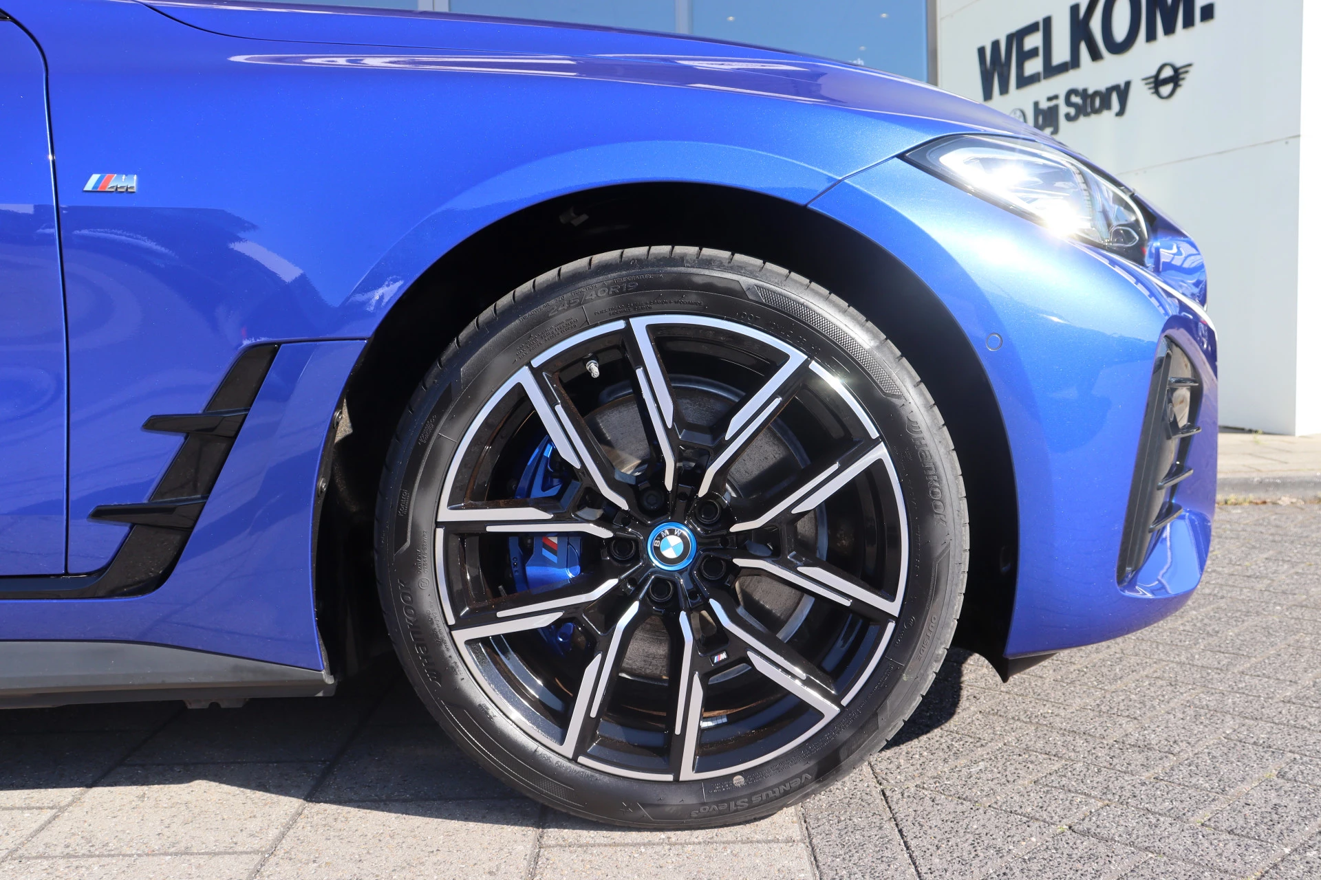 Hoofdafbeelding BMW i4