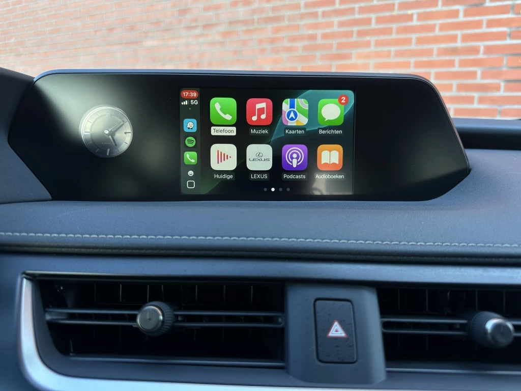 Hoofdafbeelding Lexus UX