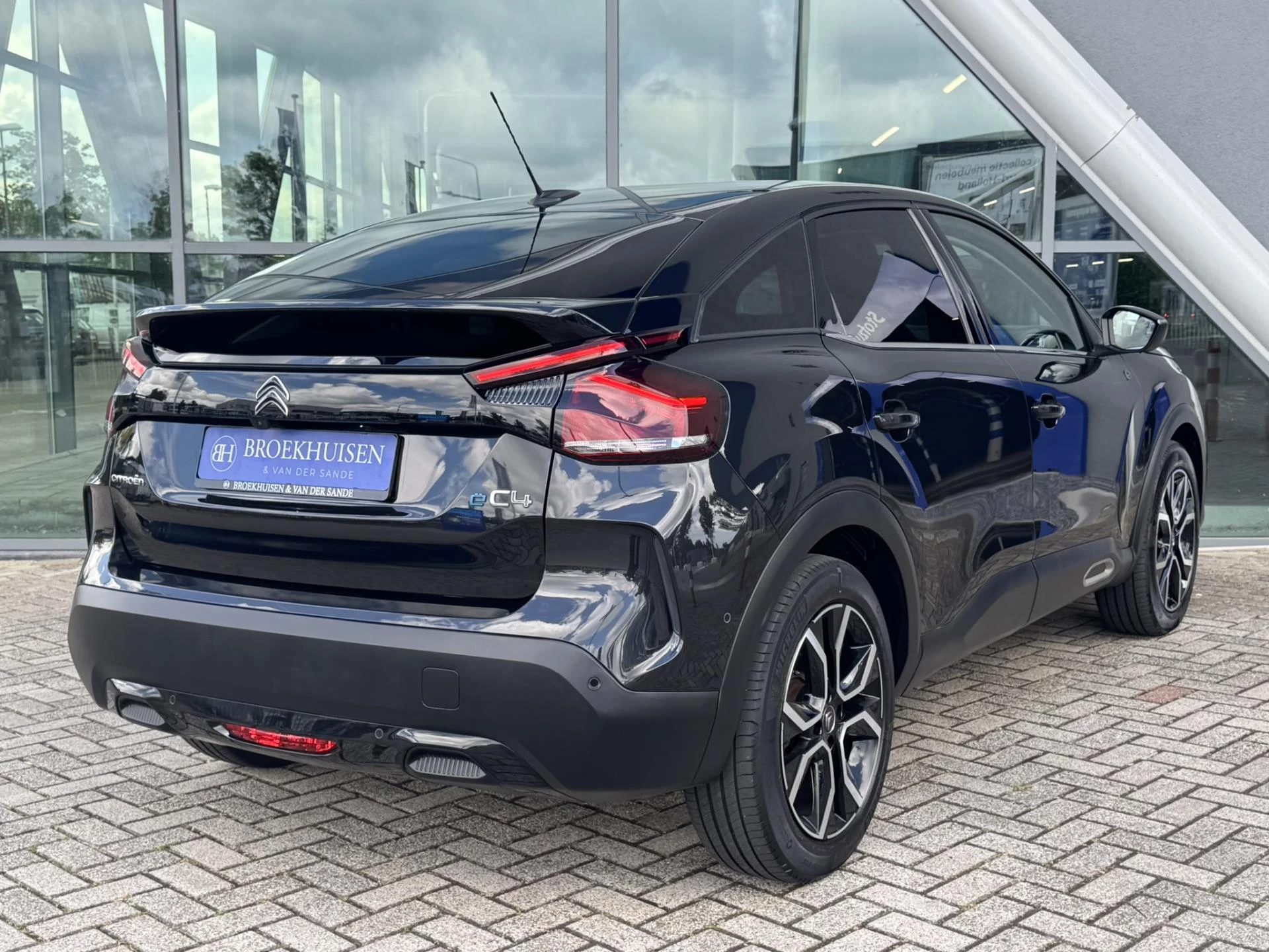 Hoofdafbeelding Citroën ë-C4