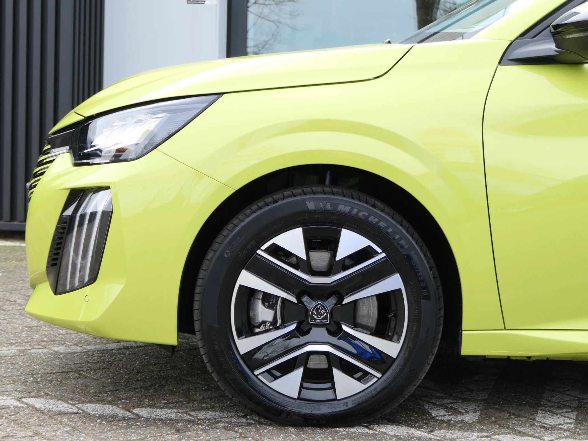 Hoofdafbeelding Peugeot e-208