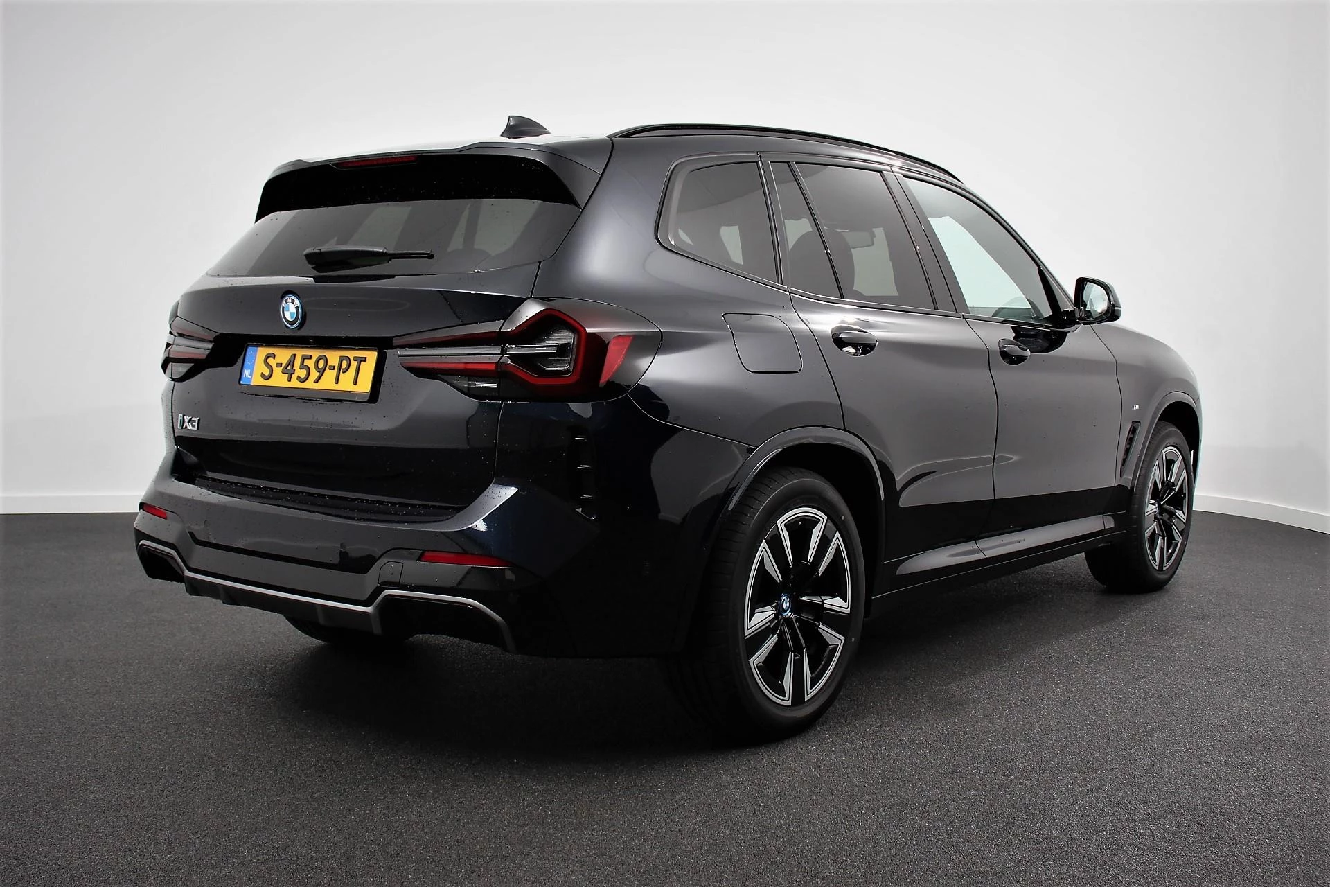 Hoofdafbeelding BMW iX3