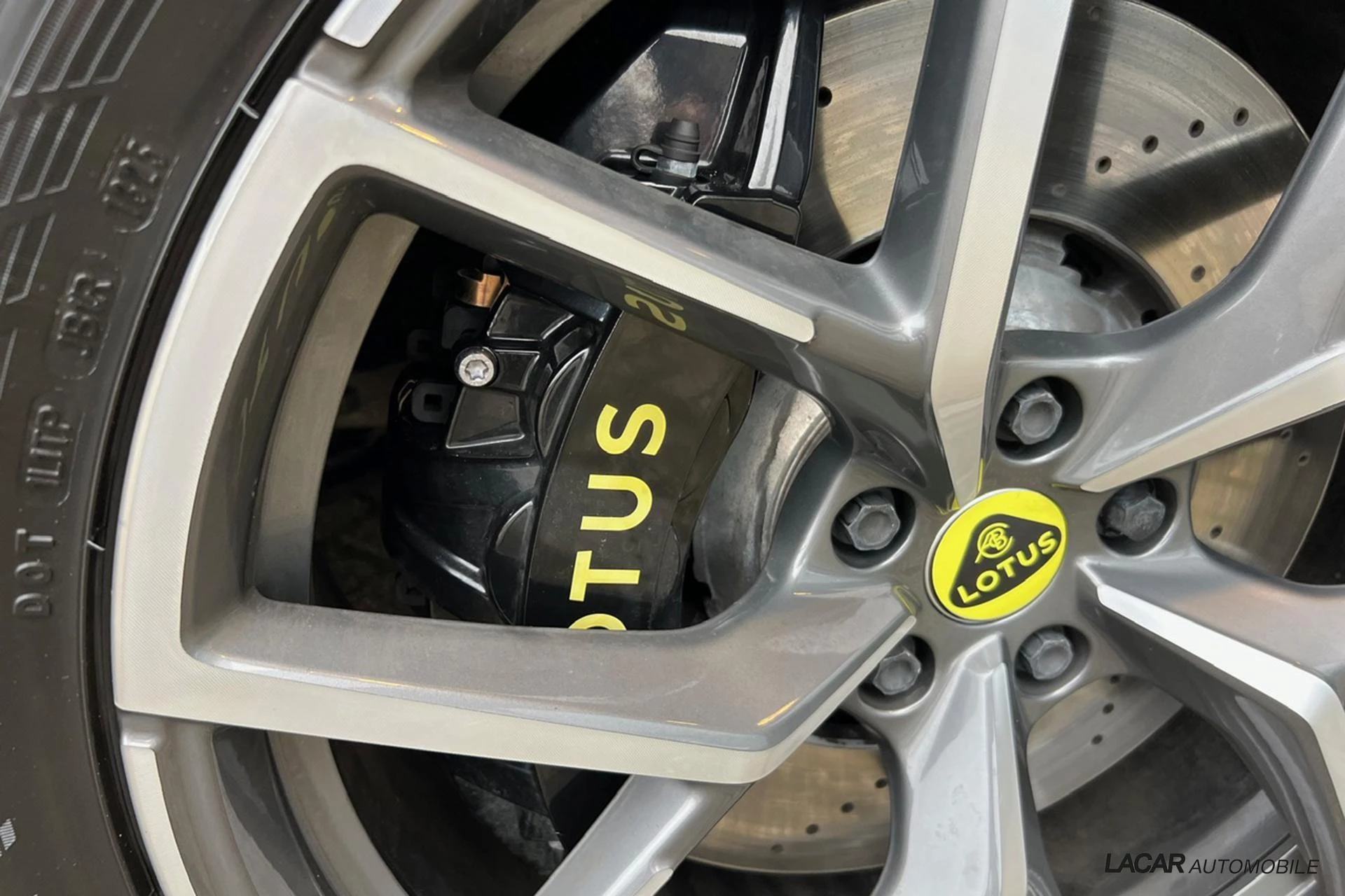 Hoofdafbeelding Lotus Eletre