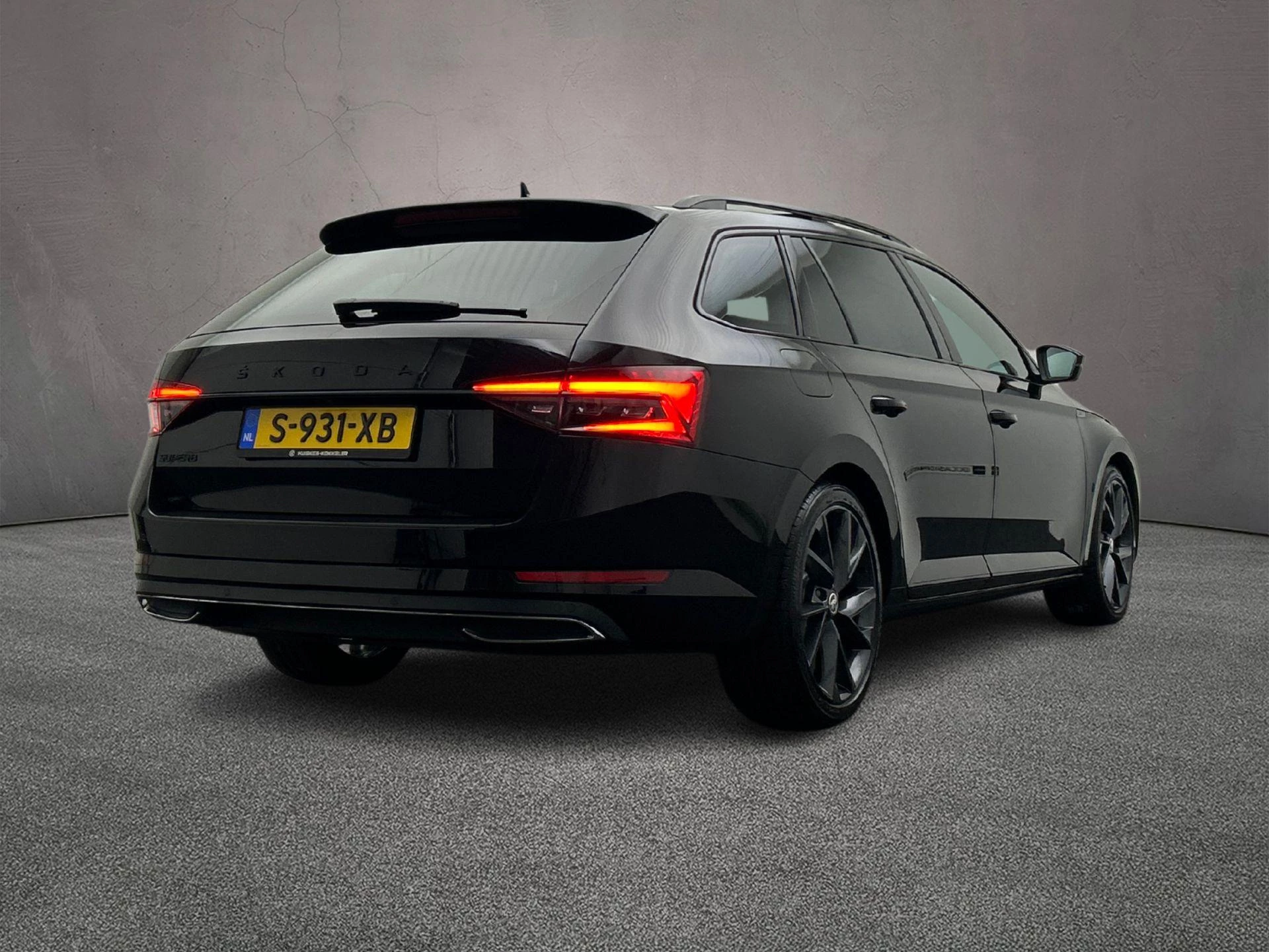 Hoofdafbeelding Škoda Superb