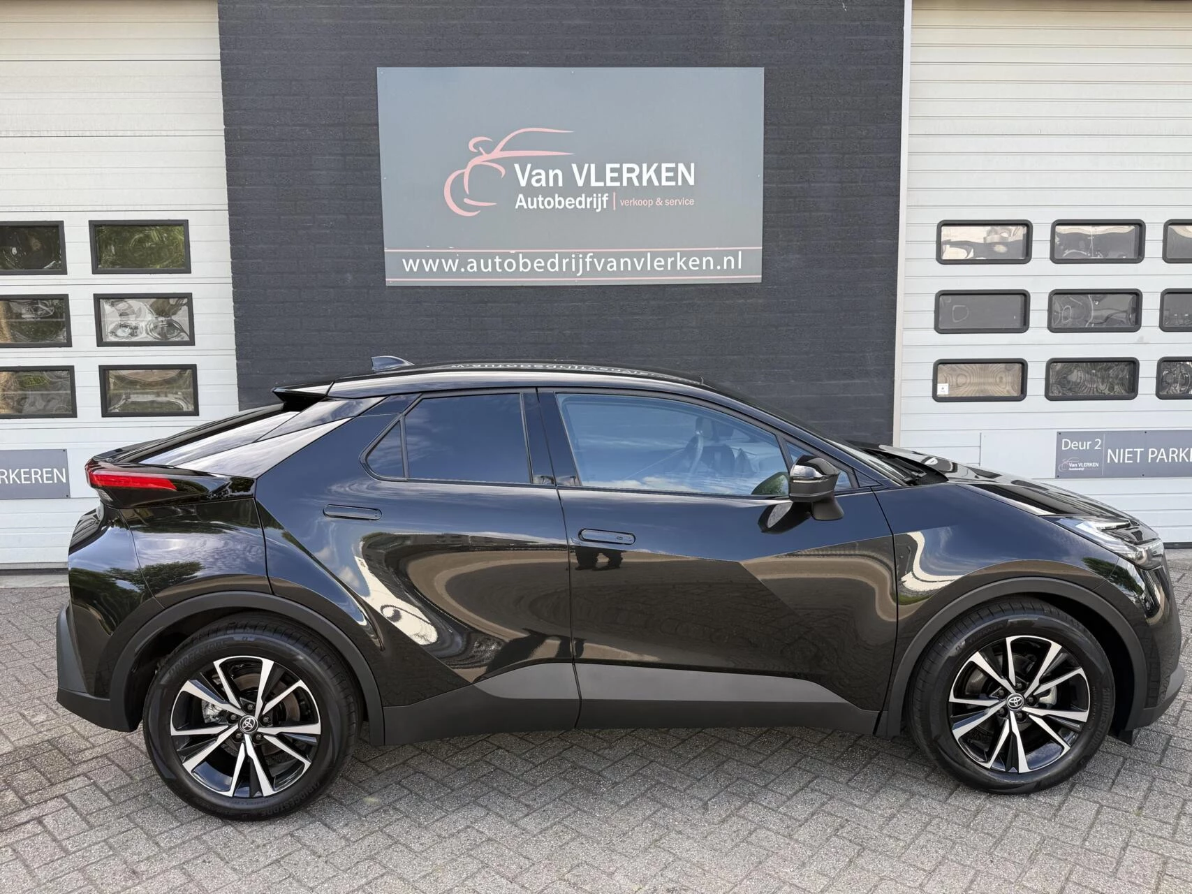 Hoofdafbeelding Toyota C-HR