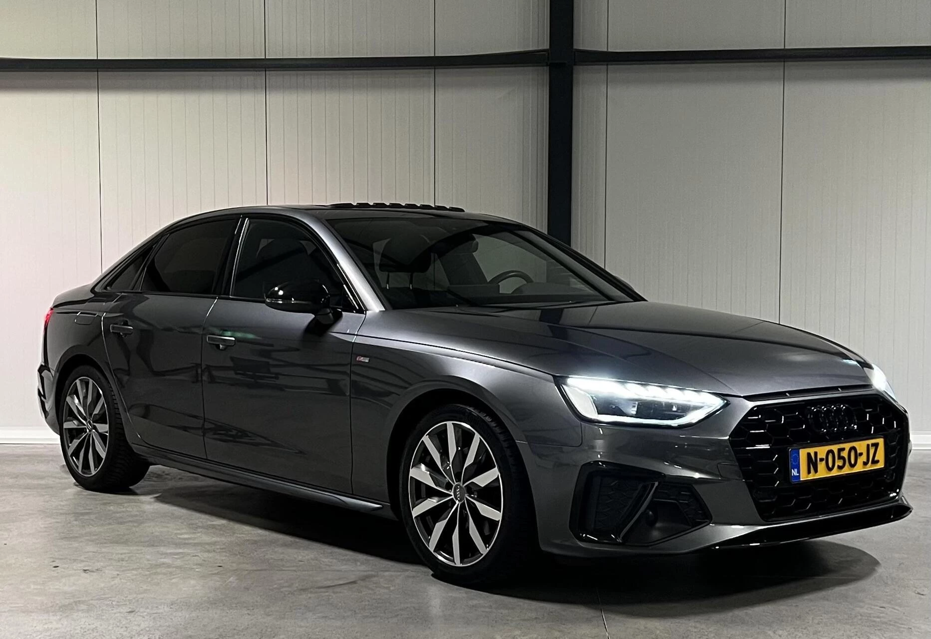 Hoofdafbeelding Audi A4