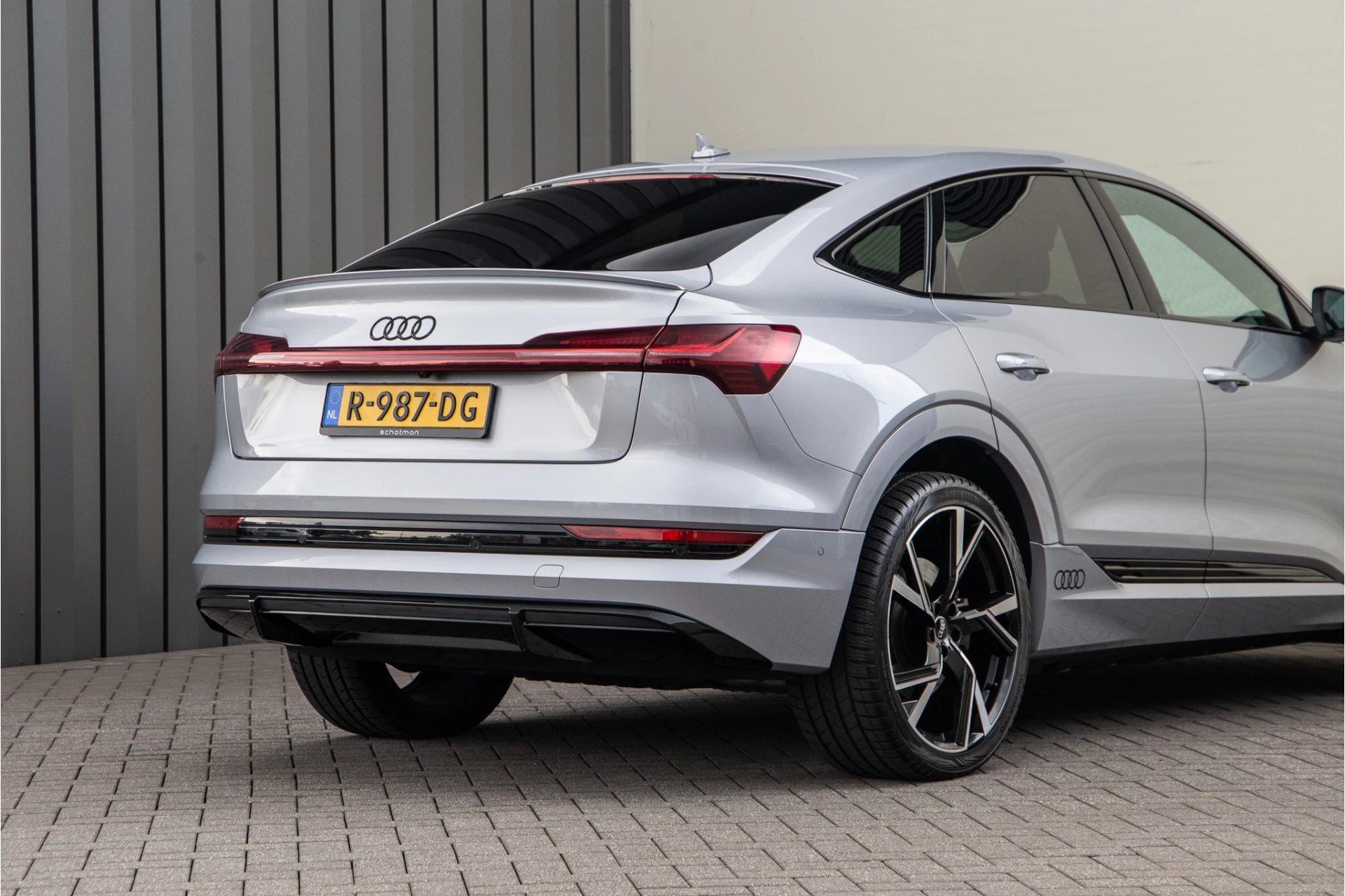 Hoofdafbeelding Audi e-tron