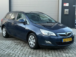 Hoofdafbeelding Opel Astra Opel Astra Sports Tourer 1.3 CDTi S/S Edition