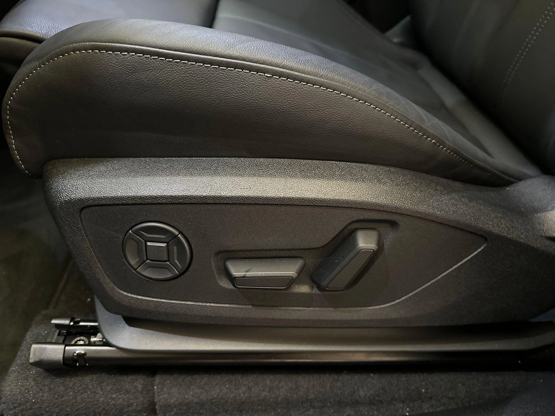 Hoofdafbeelding Audi Q6 e-tron