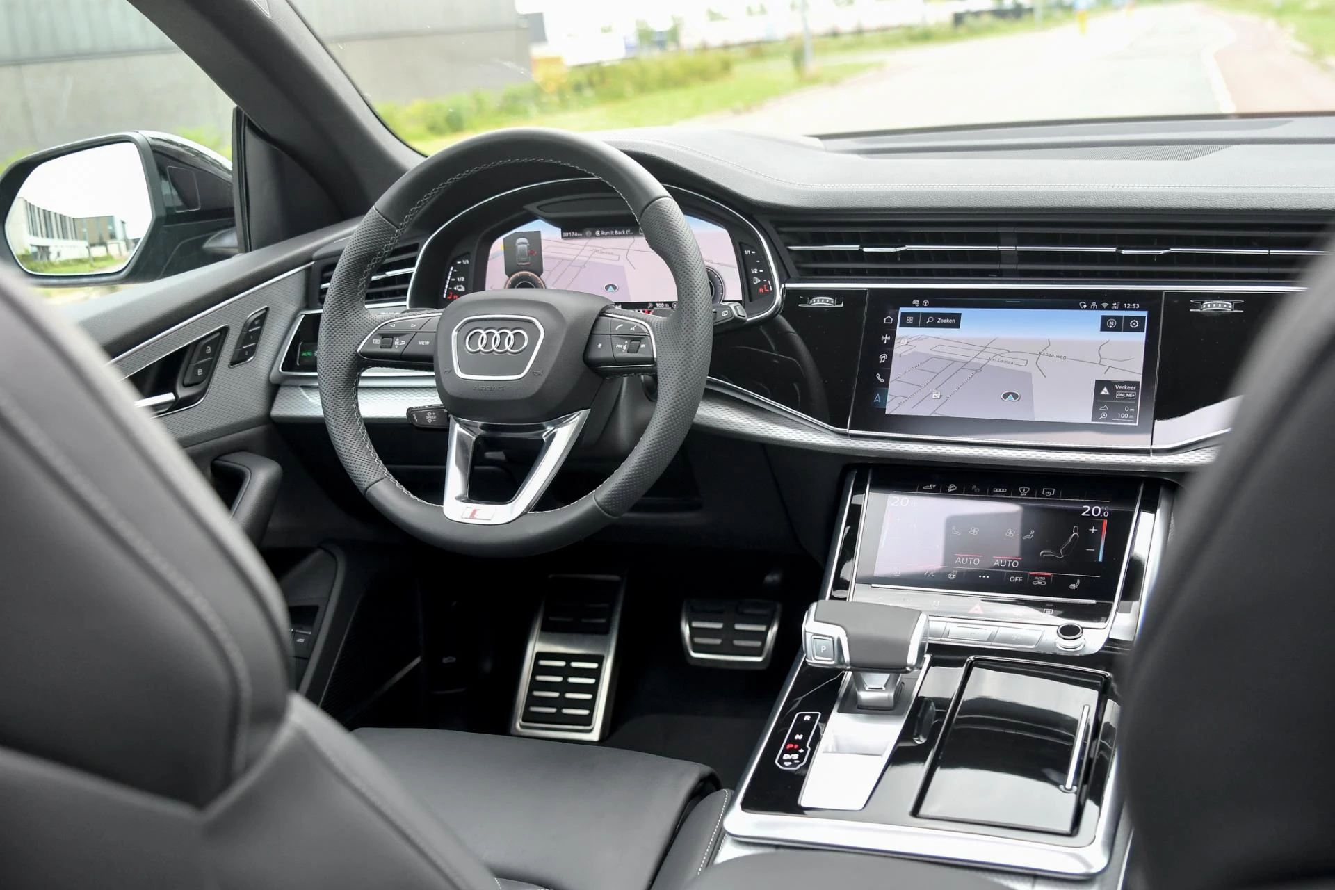 Hoofdafbeelding Audi Q8