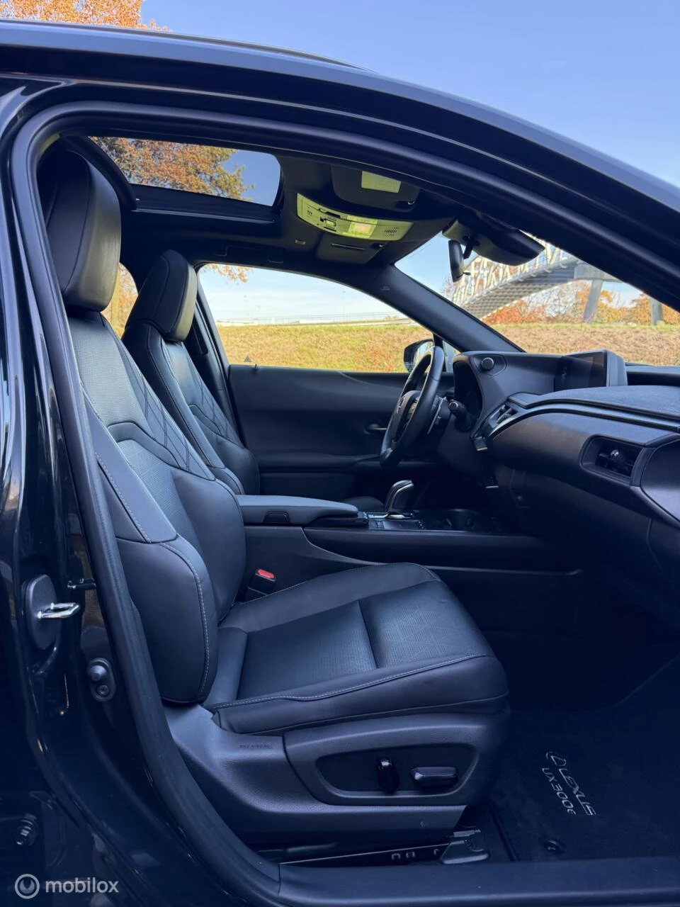 Hoofdafbeelding Lexus UX