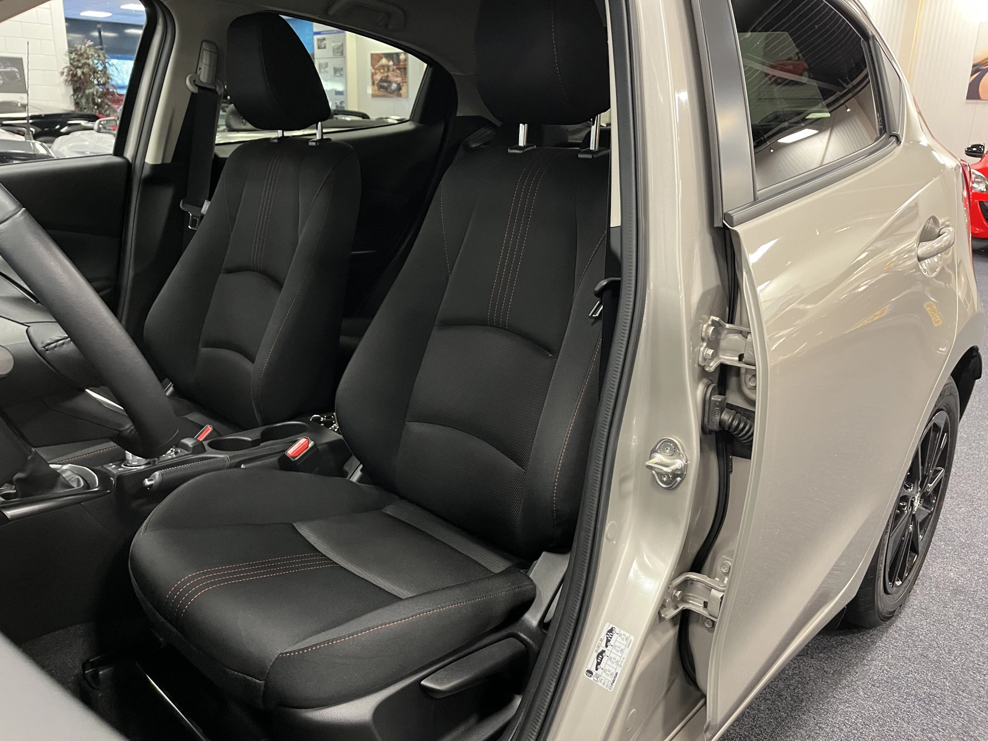 Hoofdafbeelding Mazda 2