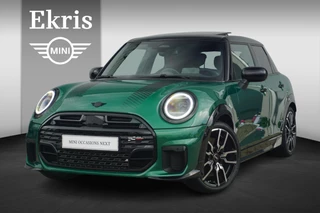 Mini 5-Deurs Cooper S / John Cooper Works Uitvoering / Pakket M / Glazen Panoramadak / Head-UP Display / Stuur- en stoelverwarming / Apple Carplay / 18" JCW Lap Spoke