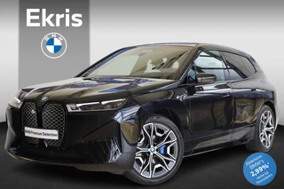 BMW iX xDrive40 | Sportpakket | Panoramadak | Trekhaak elektr. | Luchtvering