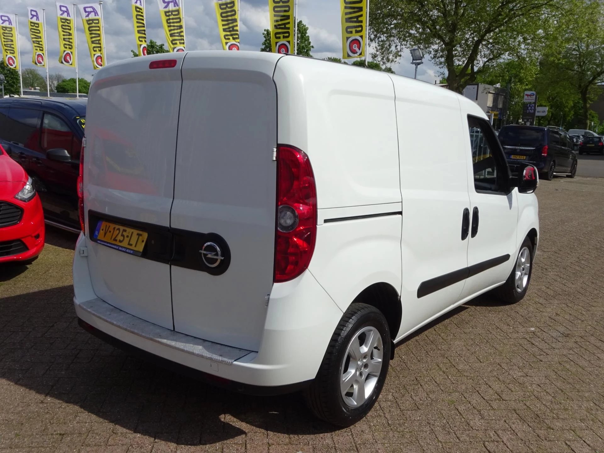 Hoofdafbeelding Opel Combo