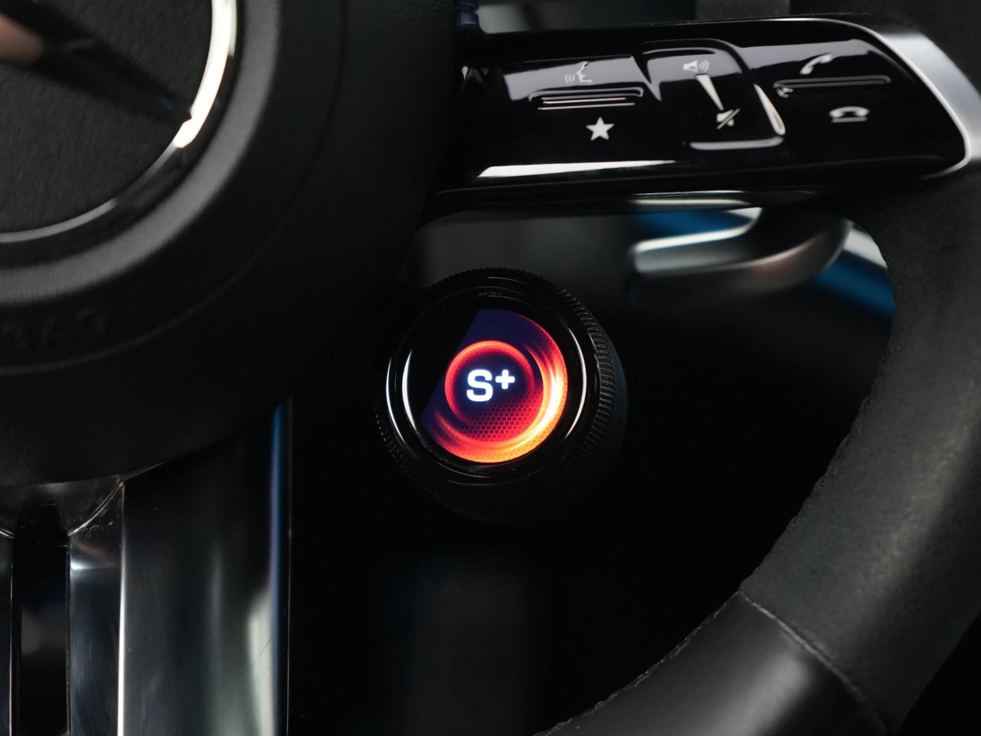 Hoofdafbeelding Mercedes-Benz EQS