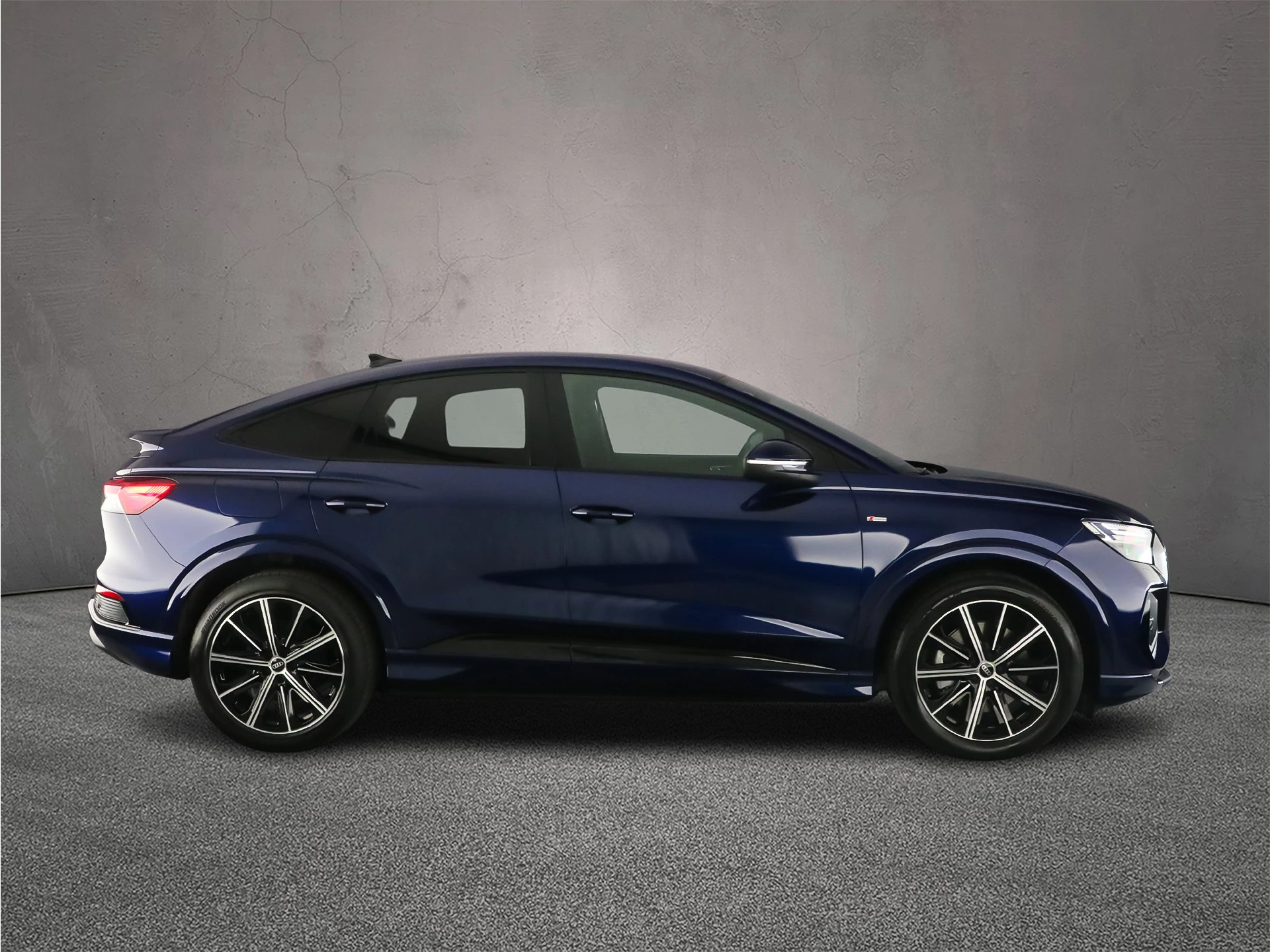 Hoofdafbeelding Audi Q4 Sportback e-tron