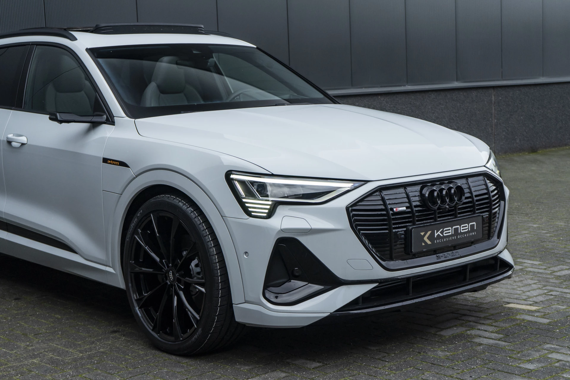 Hoofdafbeelding Audi e-tron