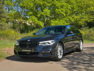 Hoofdafbeelding BMW 5 Serie BMW 540i xDrive Touring | M-Sport | Nappa | Active Steering
