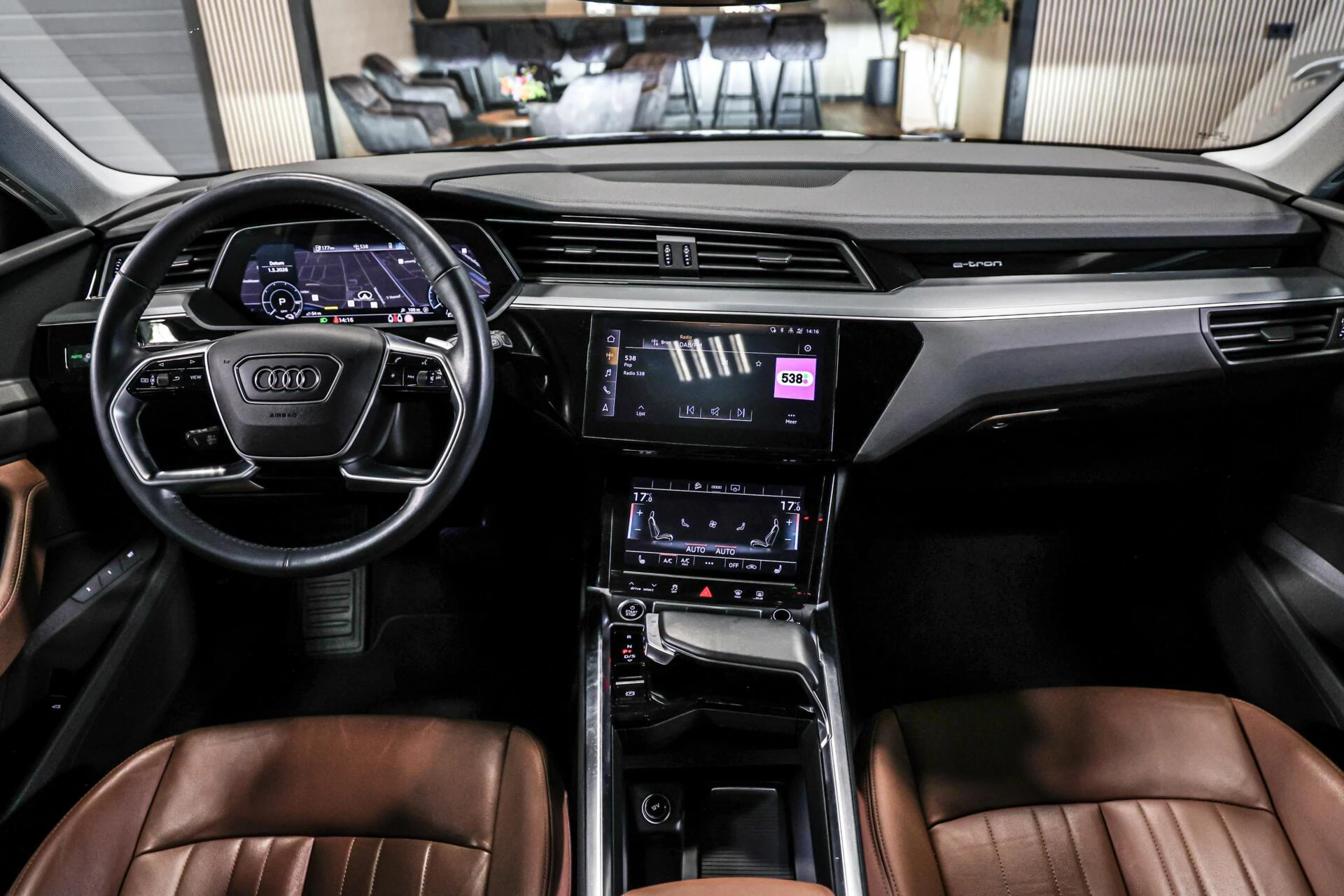 Hoofdafbeelding Audi e-tron