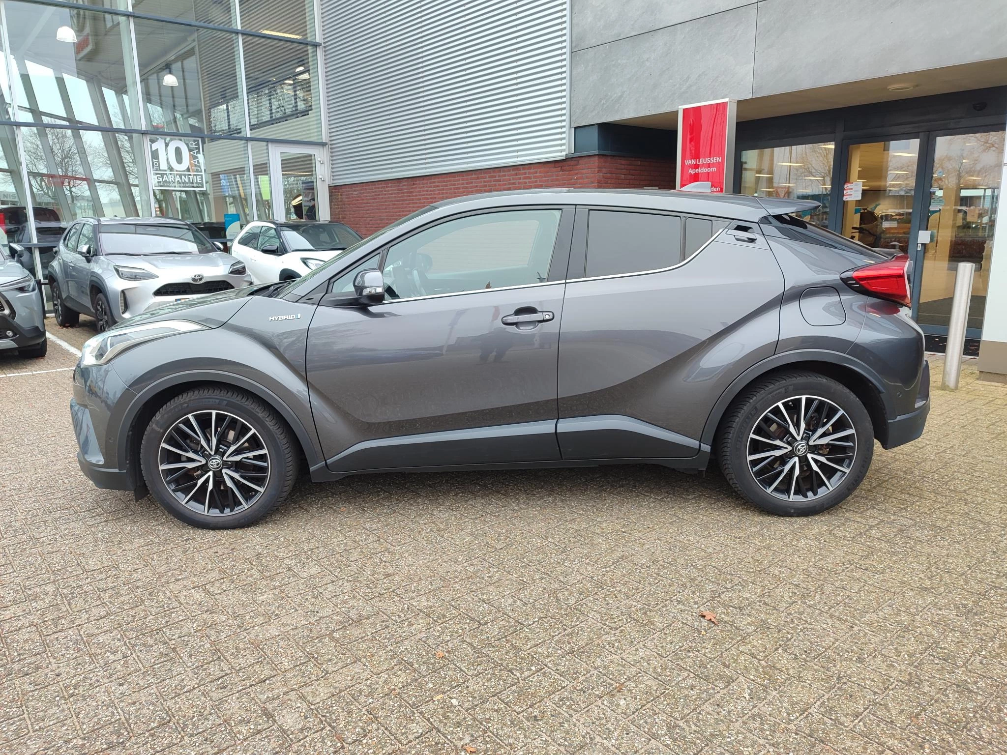 Hoofdafbeelding Toyota C-HR