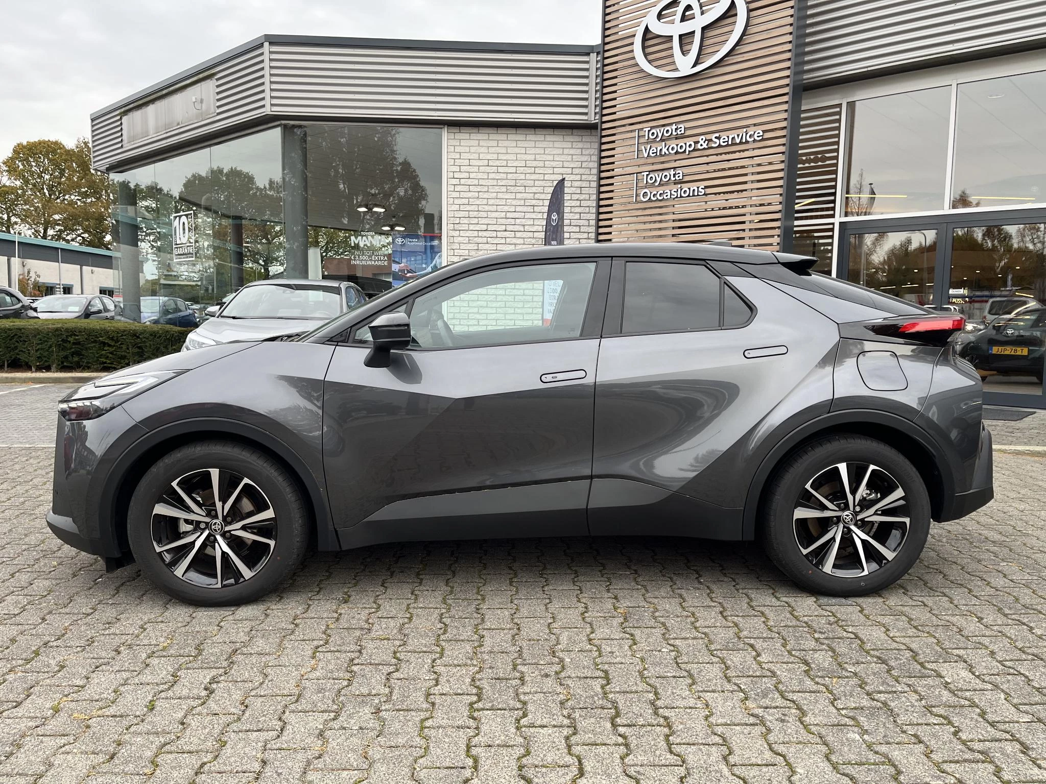 Hoofdafbeelding Toyota C-HR